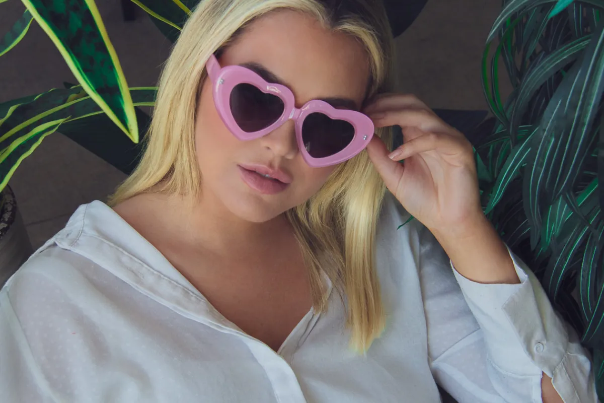AJ Morgan Eyewear Vintage-Inspired|Oversized*Warm Hearted